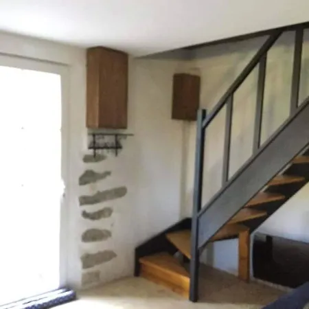Hébergement de vacances Maison De 3 A A 800 M De La Avec Sauna Et Jardin Clos Lanarce
