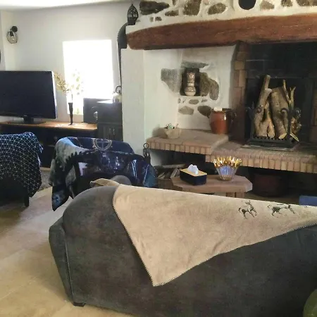 Hébergement de vacances Maison De 3 A A 800 M De La Avec Sauna Et Jardin Clos