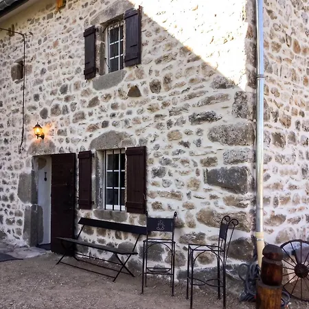 Hébergement de vacances Maison De 3 A A 800 M De La Avec Sauna Et Jardin Clos Lanarce