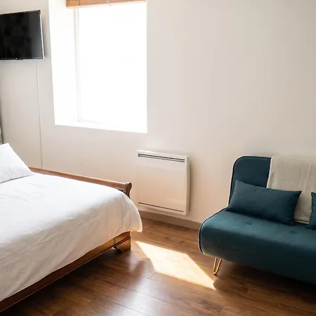 Hébergement de vacances Maison De 3 A A 800 M De La Avec Sauna Et Jardin Clos *